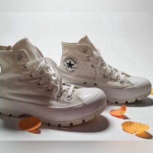 Converse Women's White High-Top Sneakers Chuck Taylor